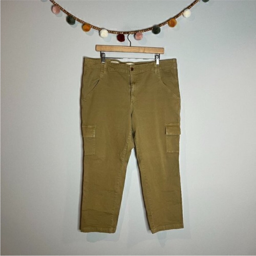 😎 Universal Thread High Rise Slim Straight cargo pants